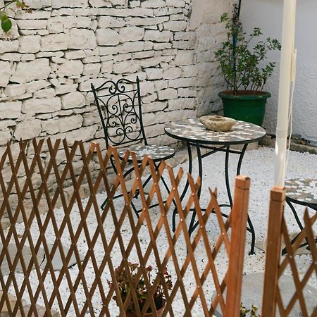 Petrichor Hotell Gjirokastër Eksteriør bilde
