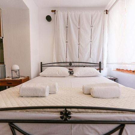 Petrichor Hotell Gjirokastër Eksteriør bilde
