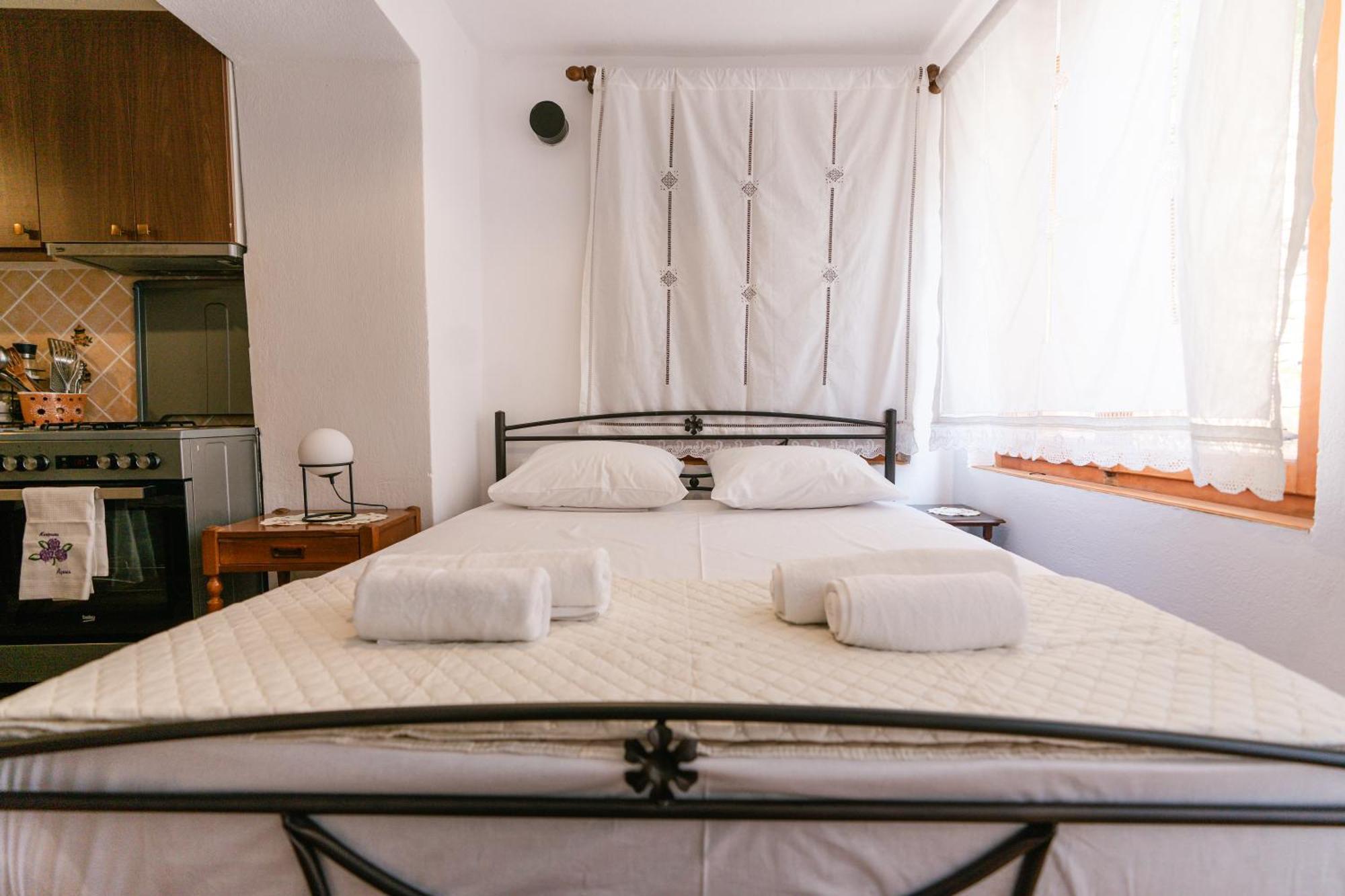 Petrichor Hotell Gjirokastër Eksteriør bilde