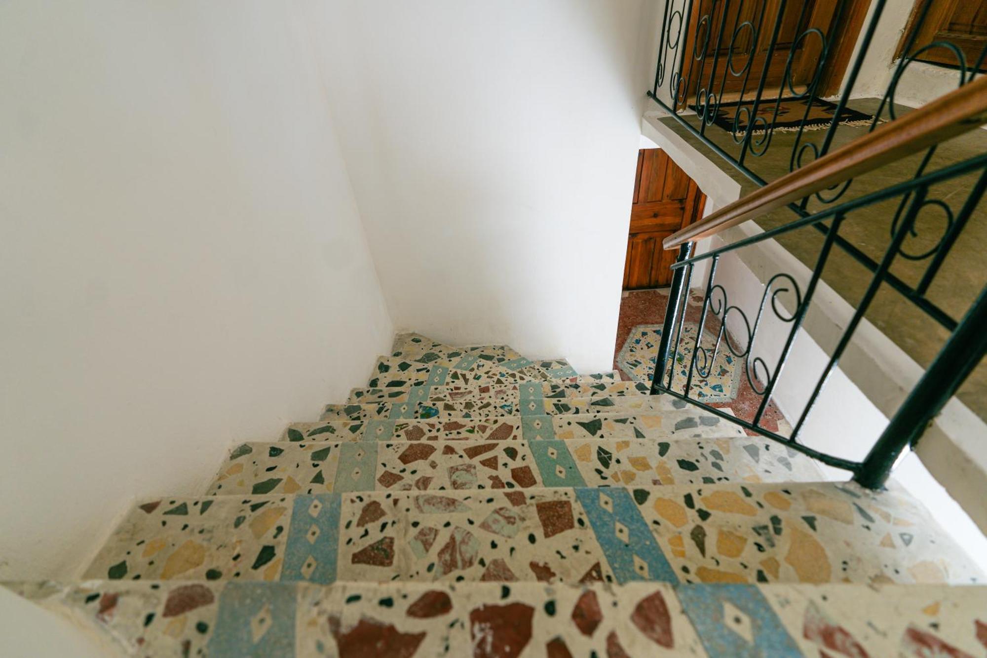 Petrichor Hotell Gjirokastër Eksteriør bilde